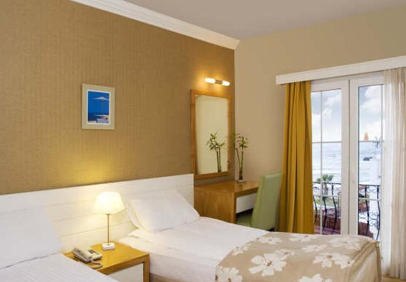 Kortan Hotel Тургутрейс Екстериор снимка