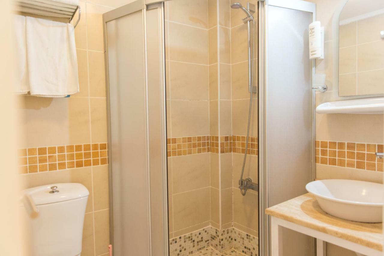 Kortan Hotel Тургутрейс Екстериор снимка